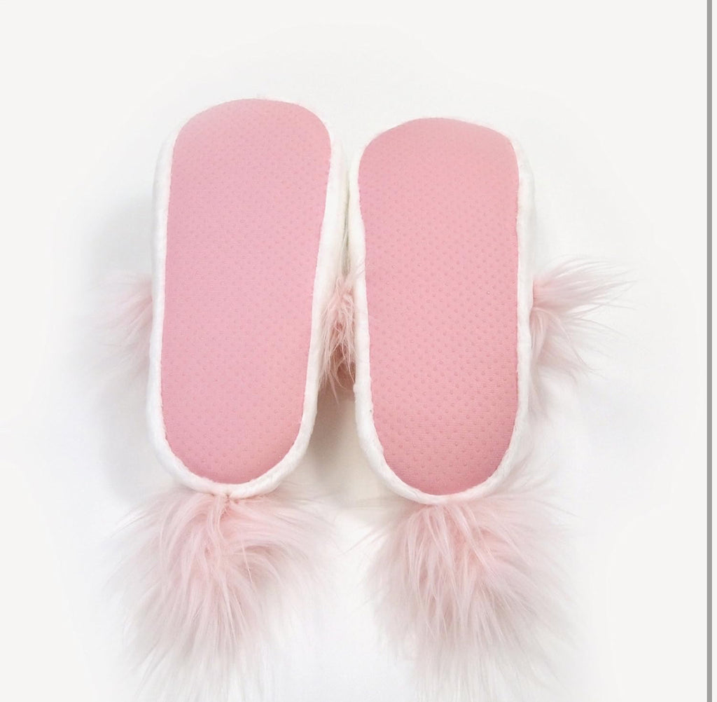 Plush Unicorn Adult Slippers - Fluffy, Magical & Oh-So-Comfy!